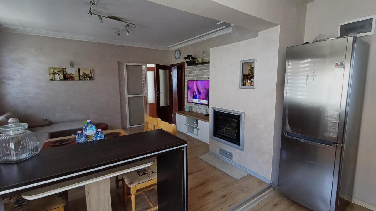 Nikolovi Home Apartments เปาโมเรีย ภายนอก รูปภาพ